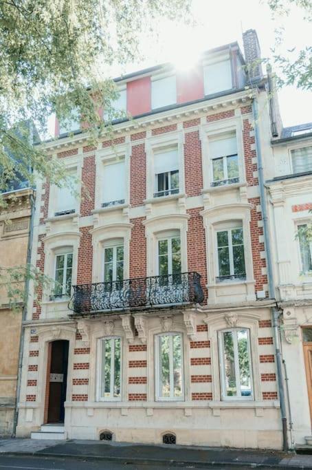 L'Alsace - Tout Confort Charleville-Mézières Exterior foto